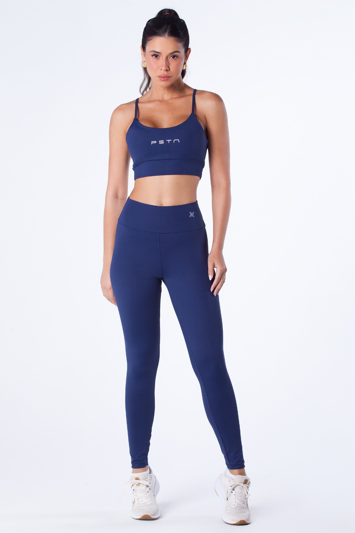 Conjunto fitness feminino top e legging preto